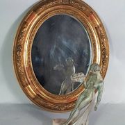 Antique oval mirror with original stucco and gilt wood frame, 37x31 cm. Beautiful patina.