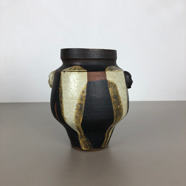 Vase Heads