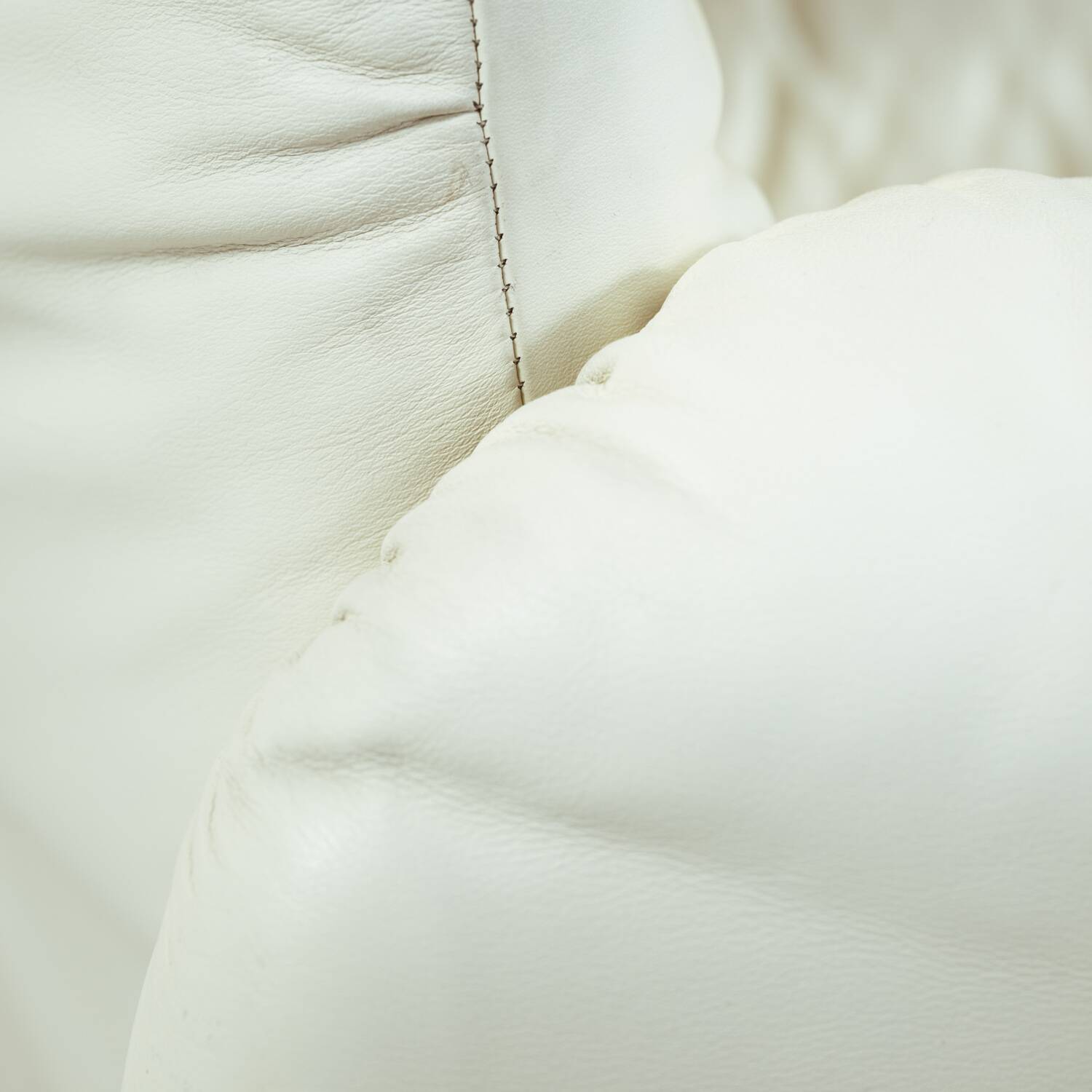 Chaise Maralunga de Vico Magistretti en cuir blanc