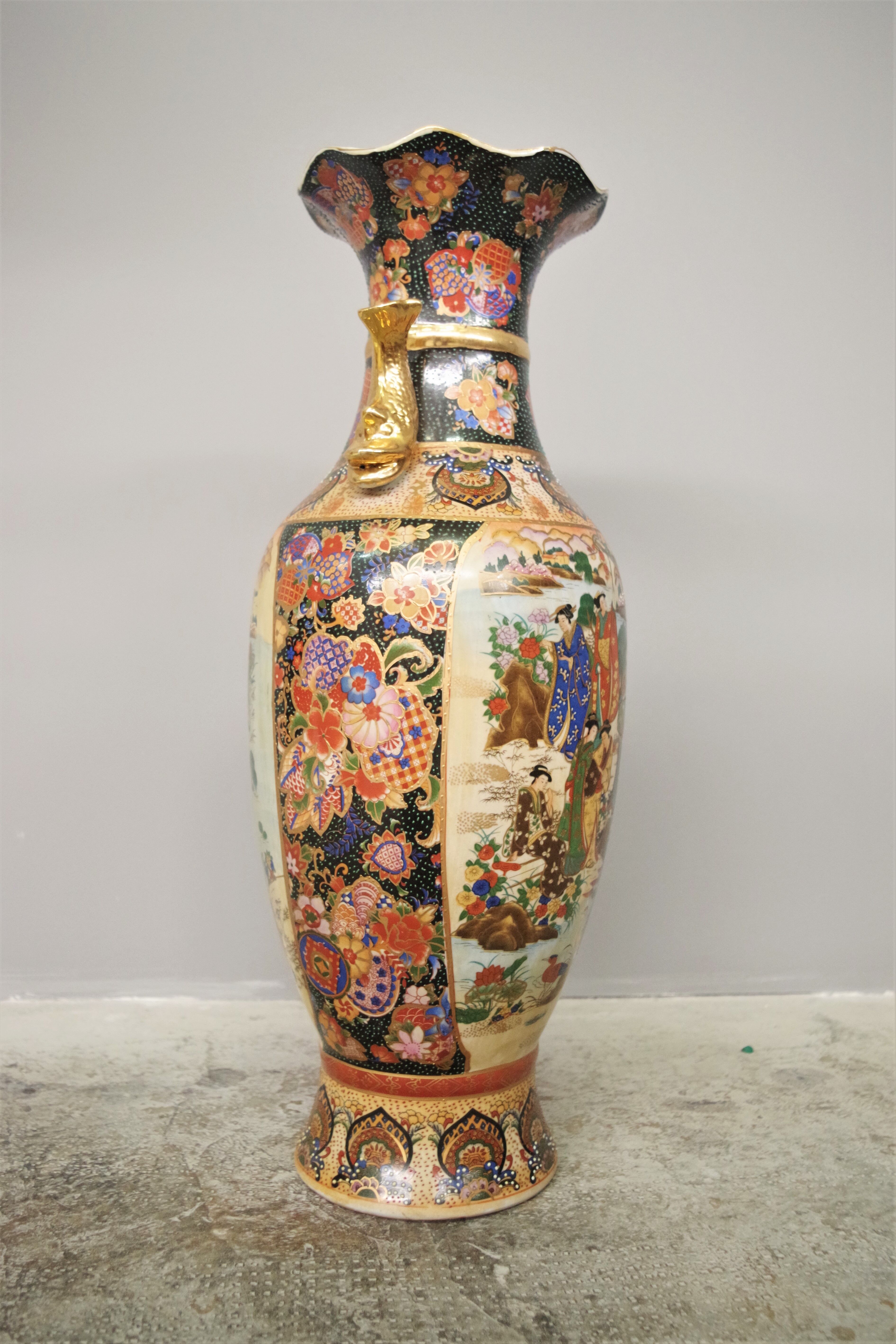 Hand-decorated Chinese Royal Ceramic Satsuma vase, 1960
