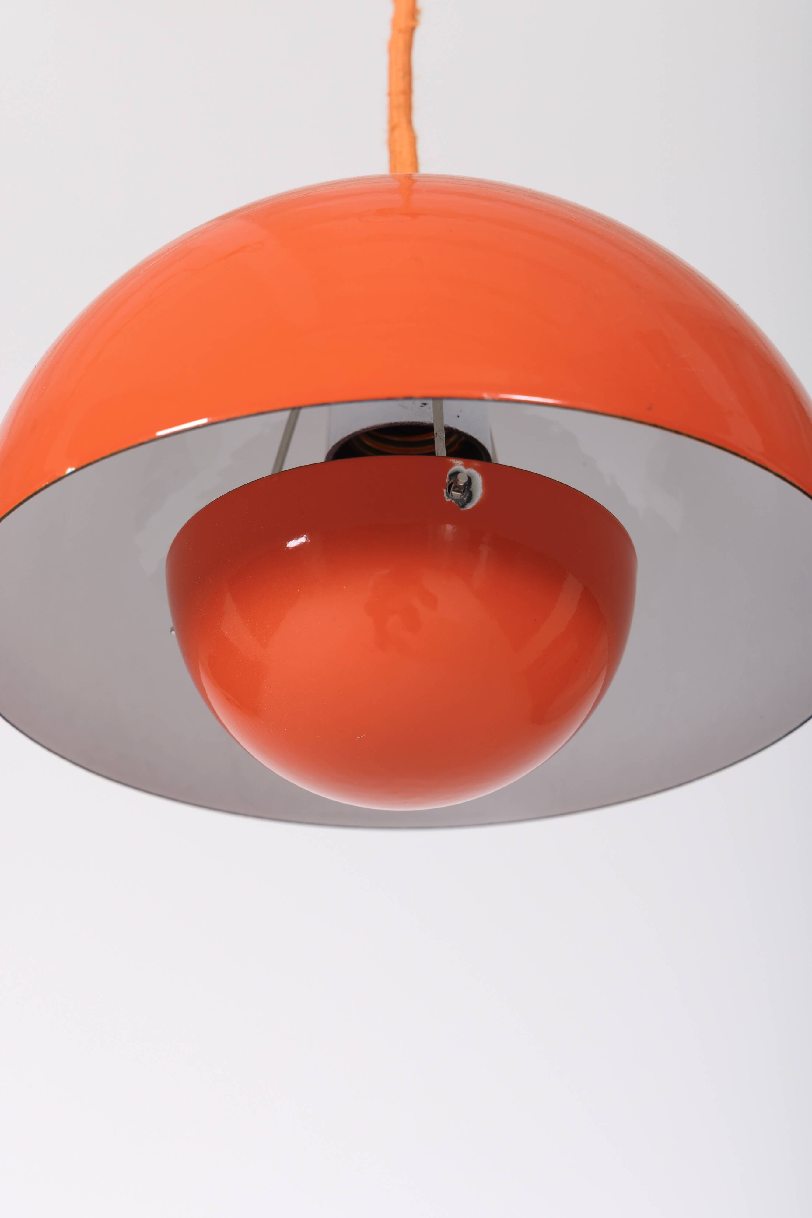 Suspension Flowerpot VP1 Verner Panton red