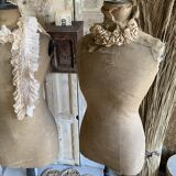 Ancien mannequin de couture le tourneur