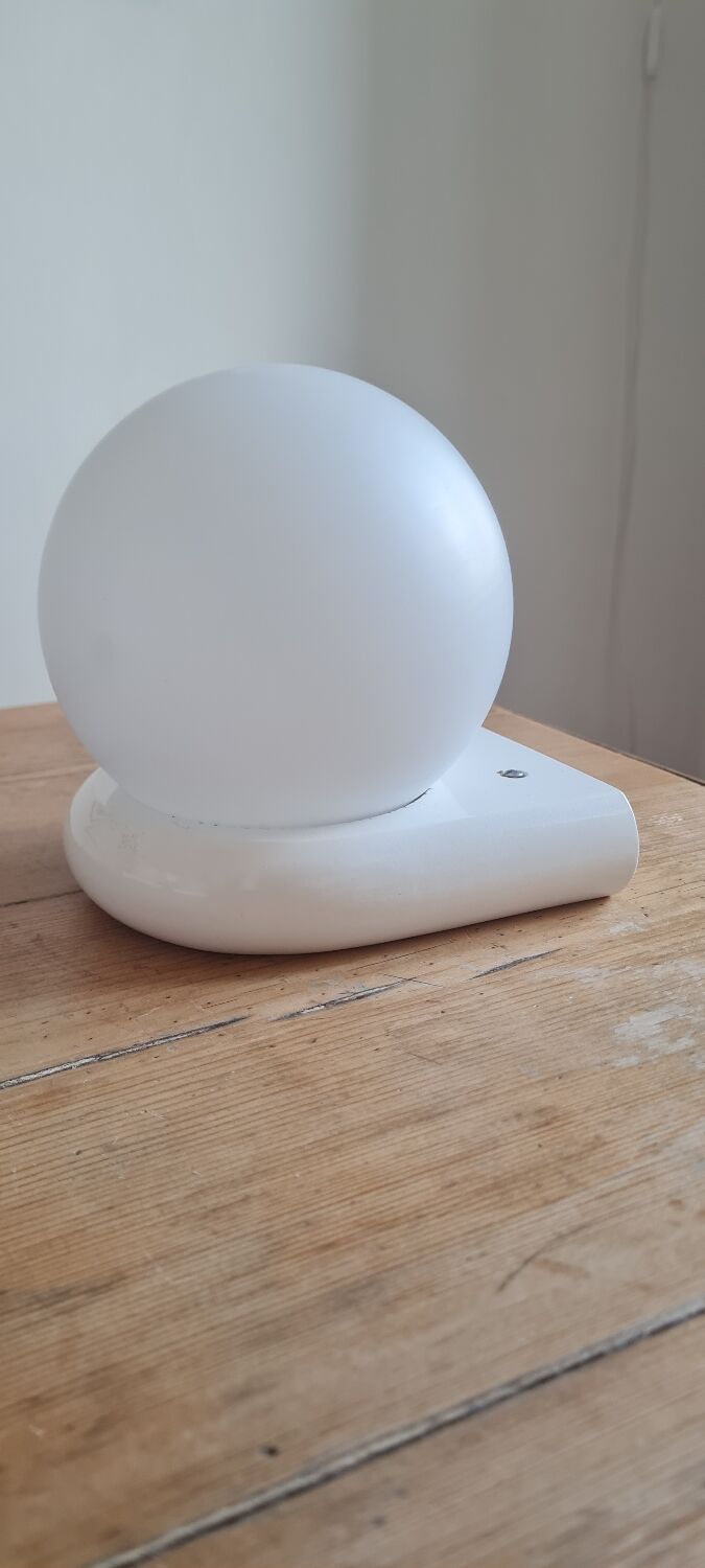 Opaline and wood wall lamp