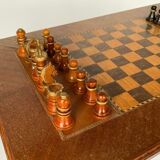 Table chess marqueterie piece sculptee bois 1930