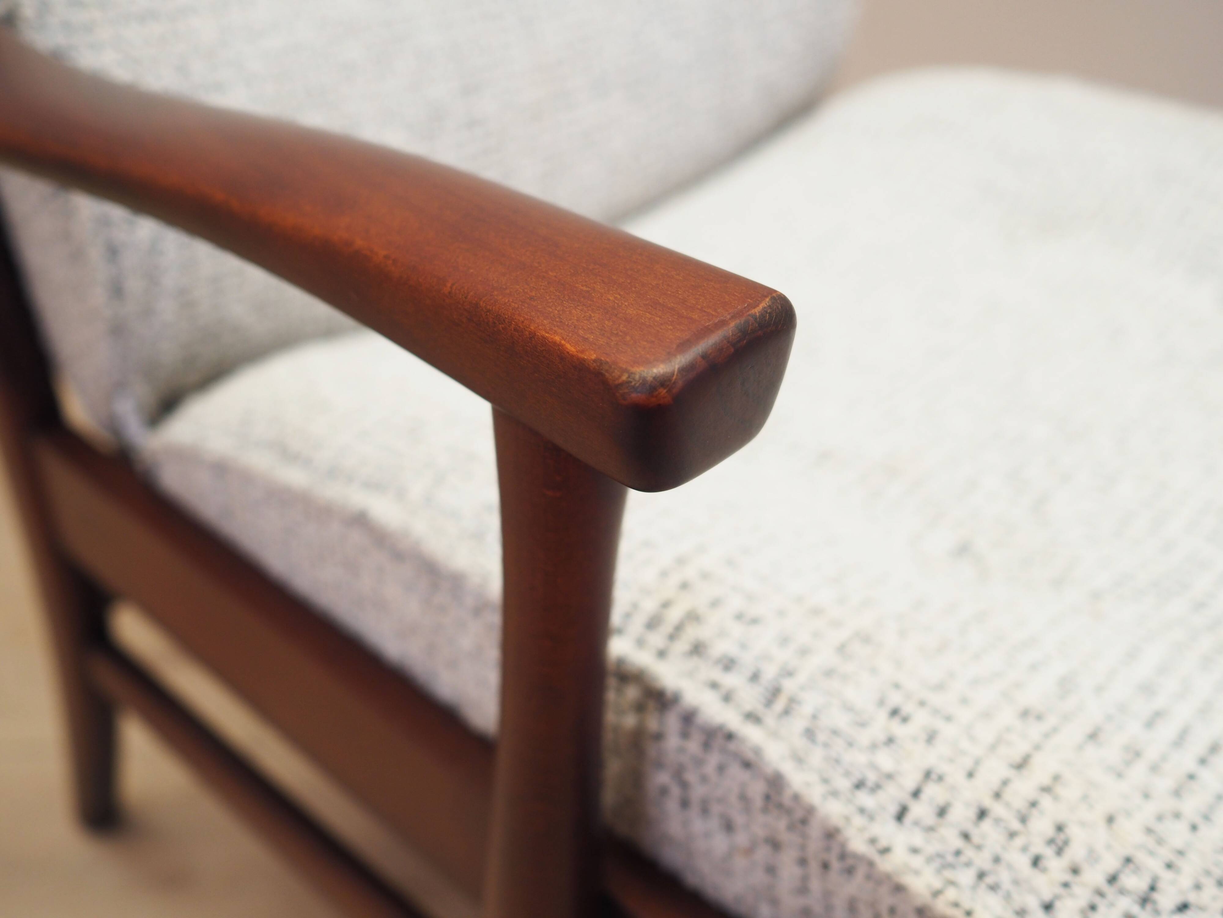 Fauteuil en hêtre, design danois, années 1970, fabrication : Farstrup Møbler