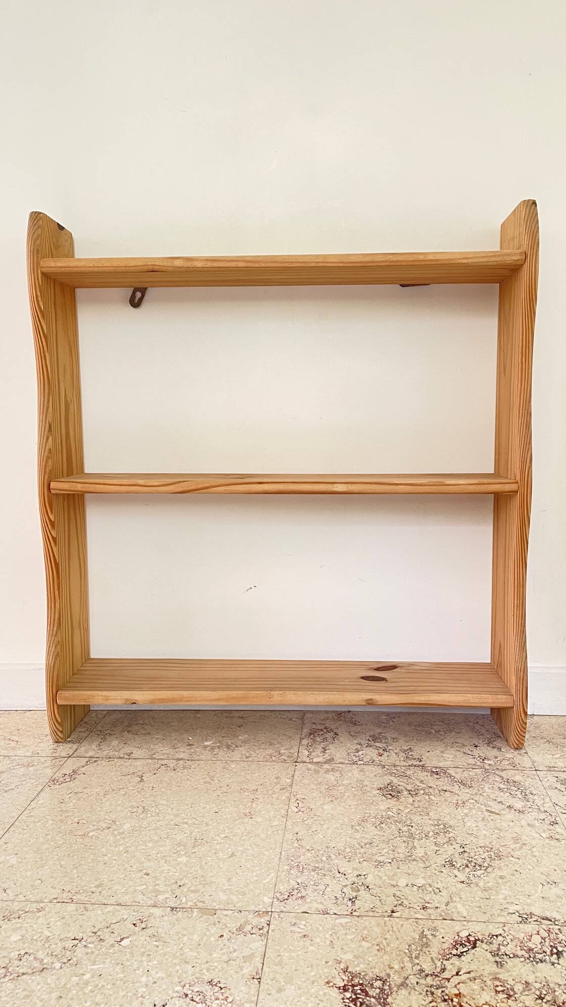 Vintage Solid Wood Shelf (Tabletop or Wall Mounted)