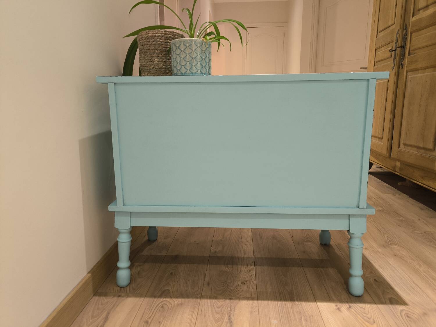 Small chest of drawers