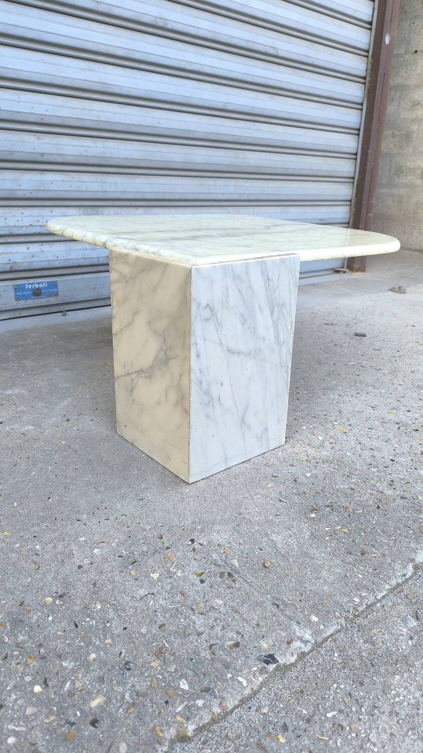 Italian eye coffee table in onyx marble, 1970