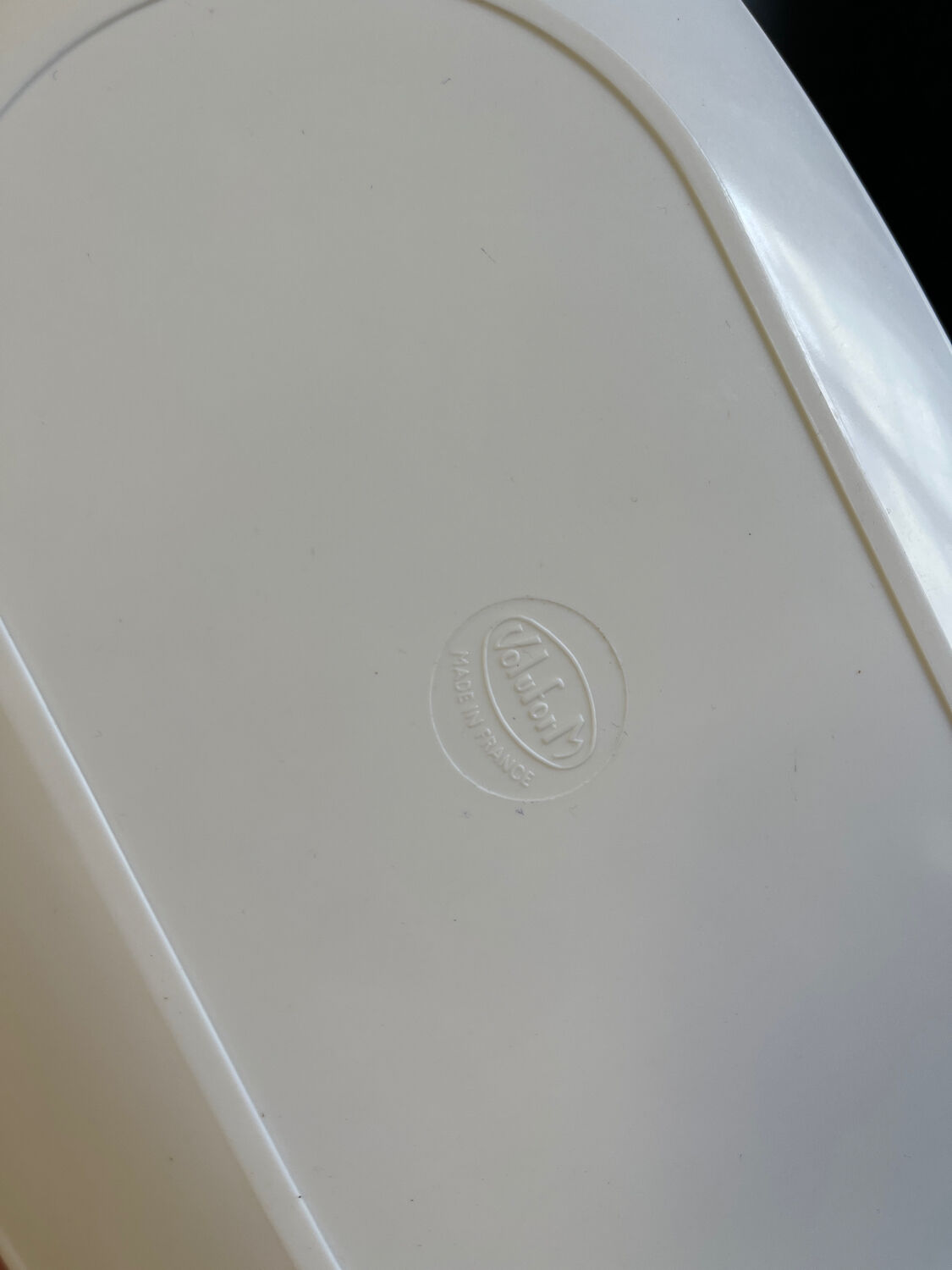 Voluform flower dish