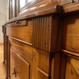 Solid wood dresser – classic style – very good condition