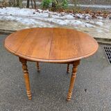 Round extendable dining table Louis Philippe 90cm with 2 extensions in oak.