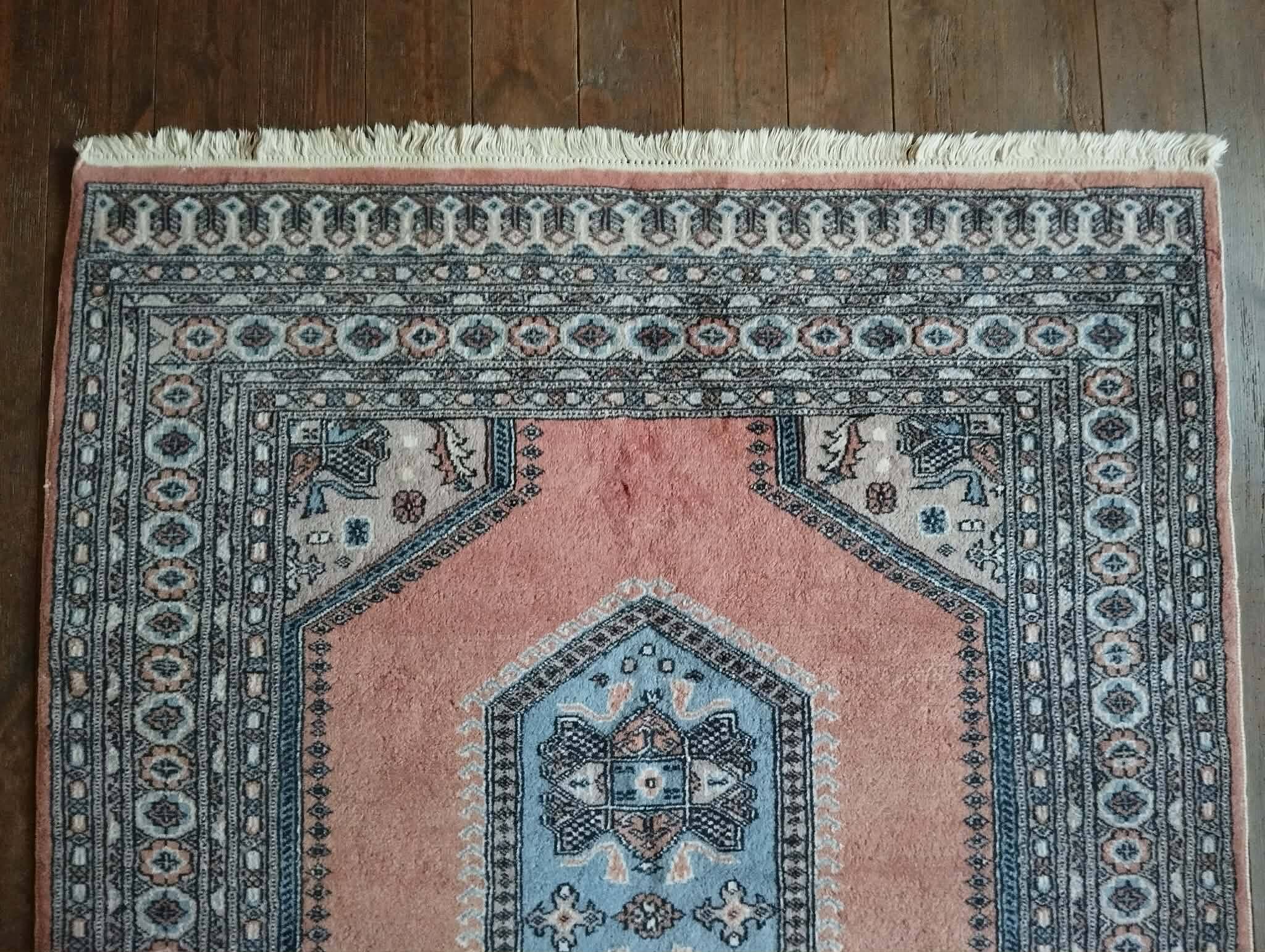 Handmade Pakistani carpet Karachi 188x125cm