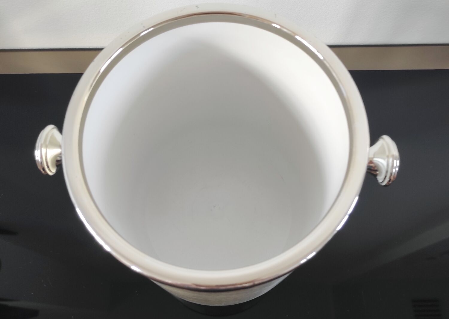 Vintage 70s insulated aluminium ice bucket