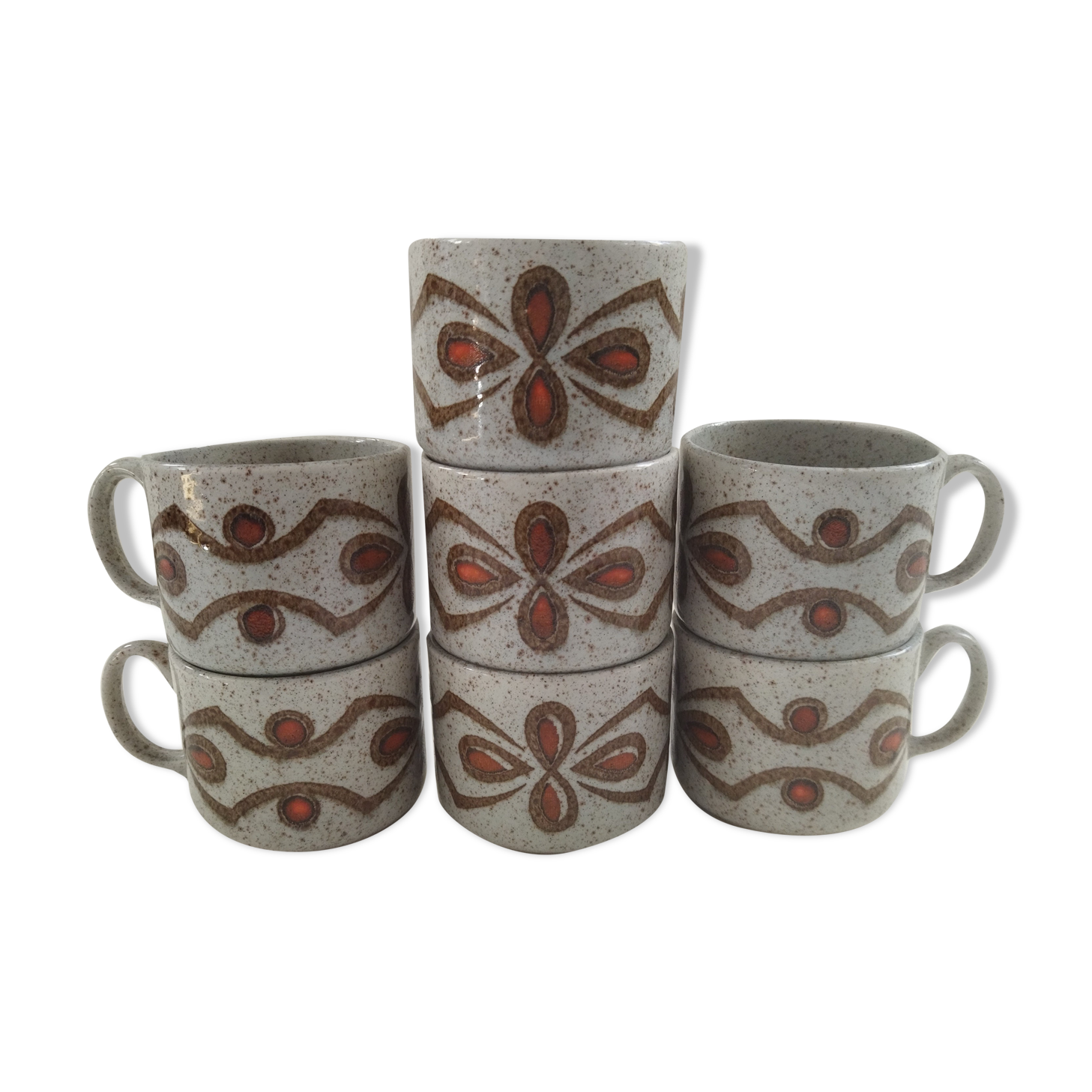 Sept tasses à déjeuner en grès 70s