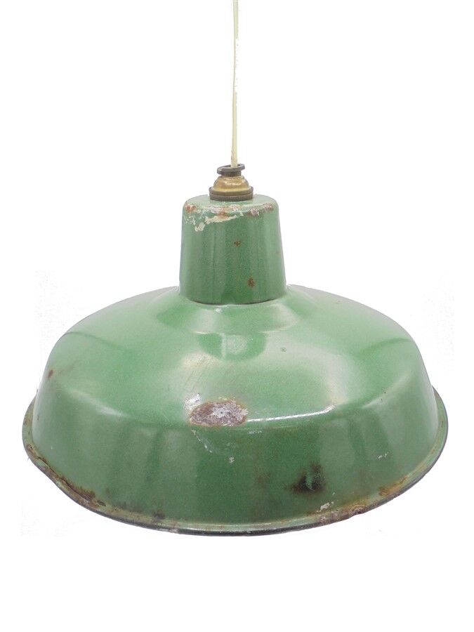 Hanging lamp in enamelled sheet metal