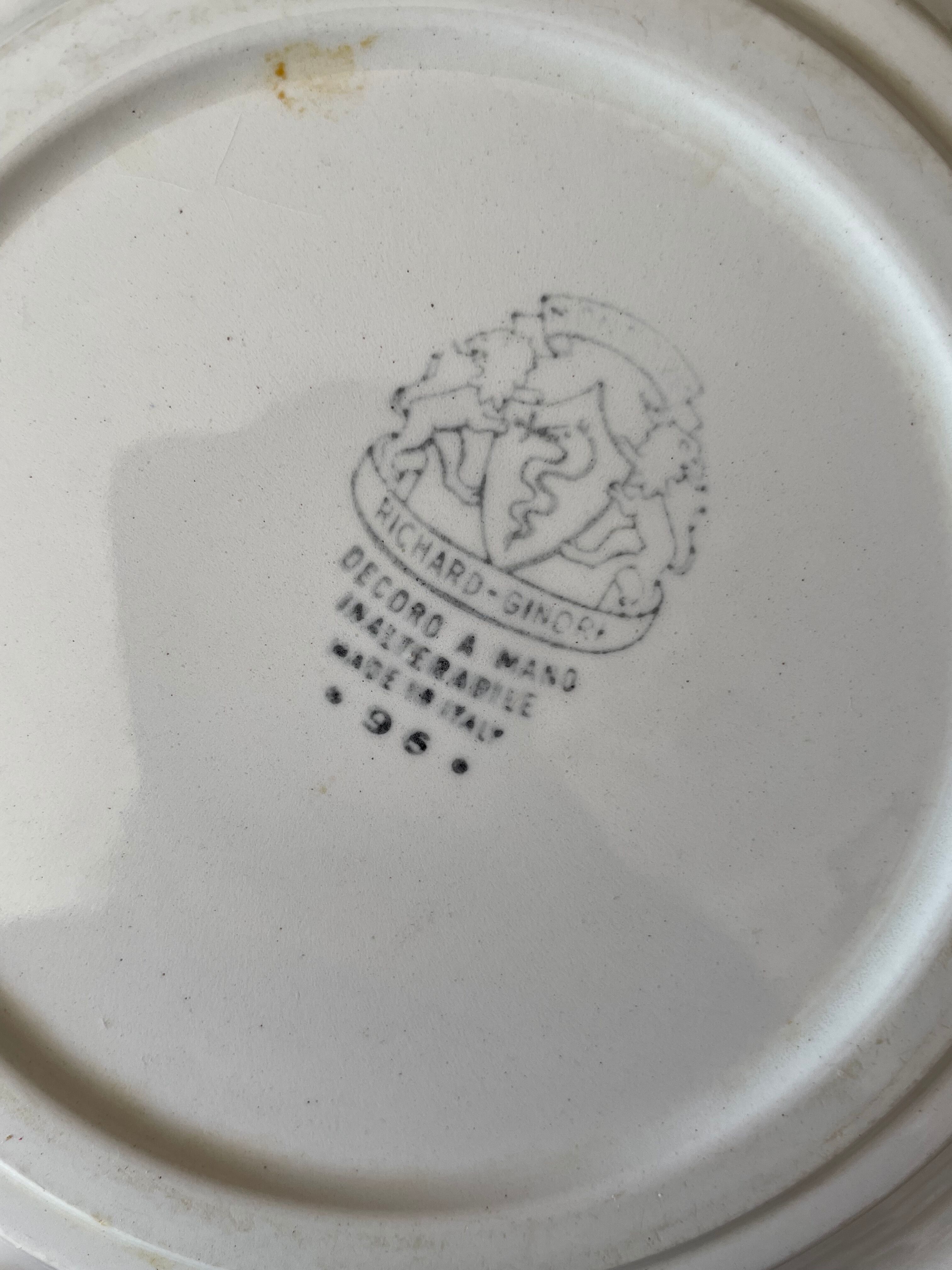 Set of 8 Ginori dessert plates