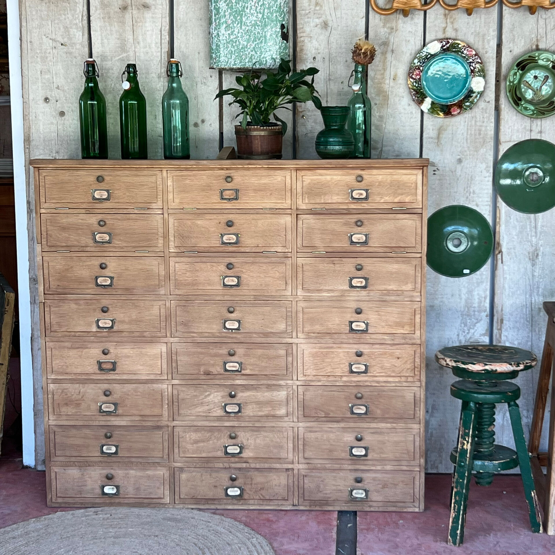 Meuble d’atelier à clapets