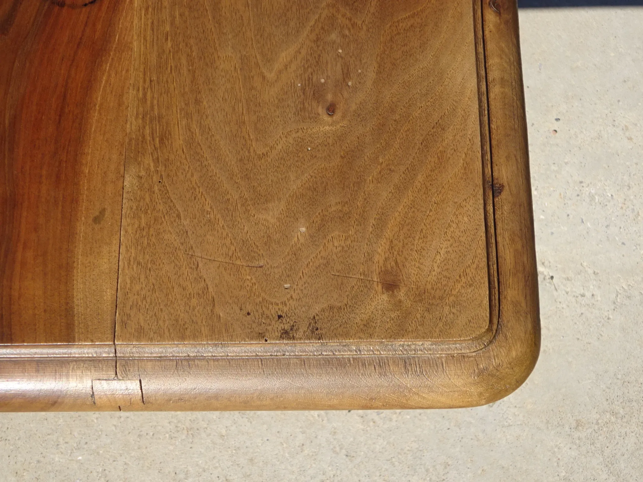 Square table in solid walnut