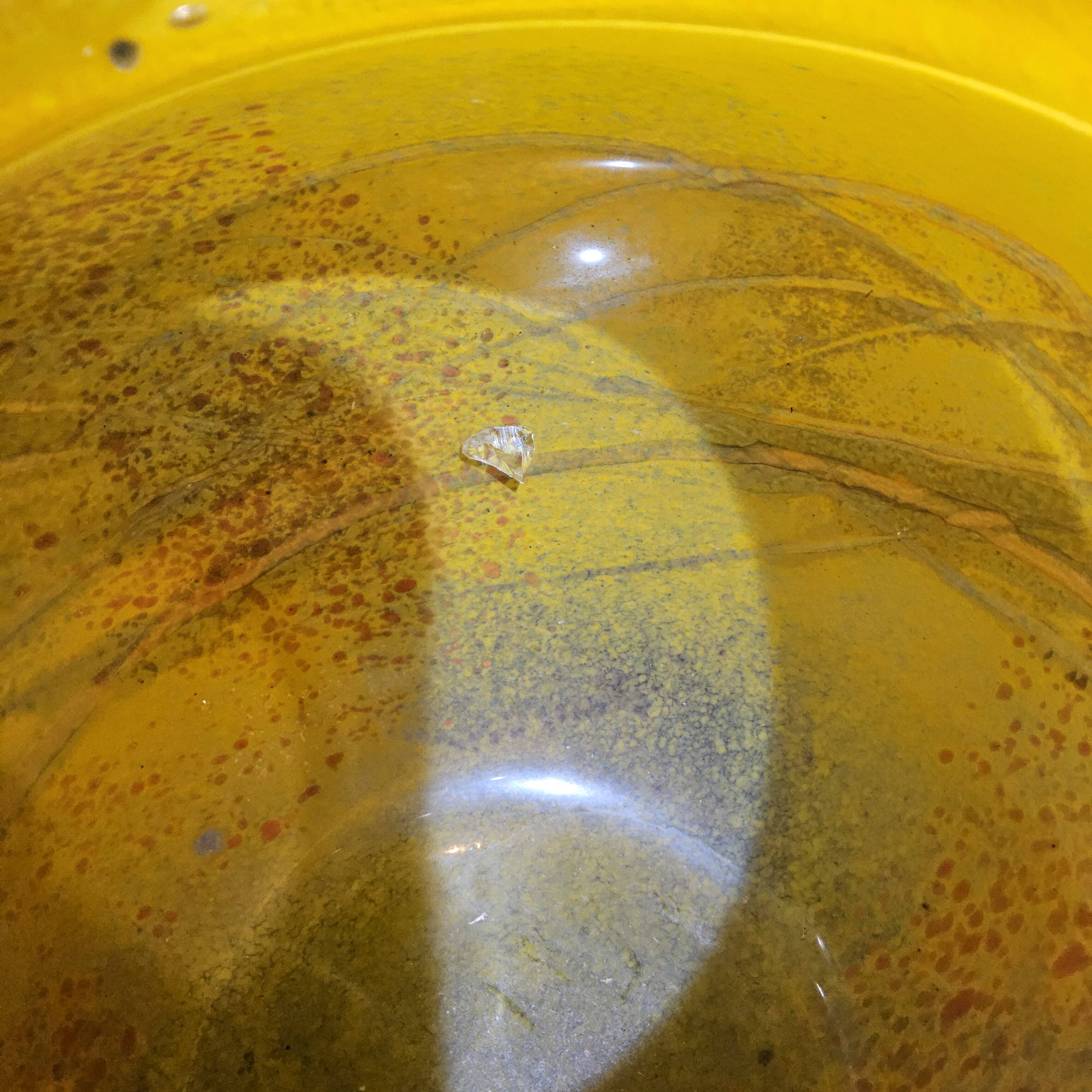 Vase en verre soufflé à la bouche jaune Ioan Nemtoi