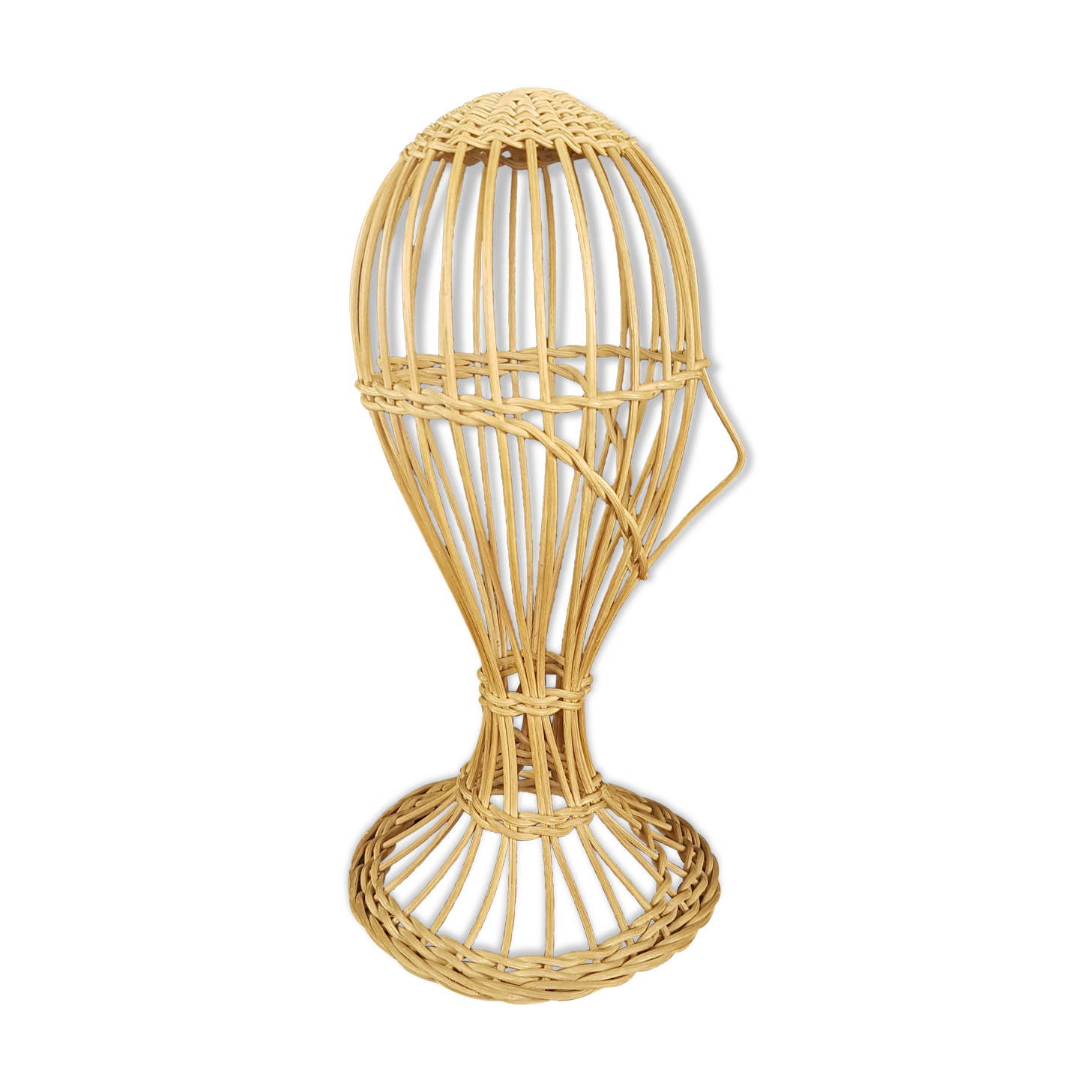 Door vintage wicker hat 70