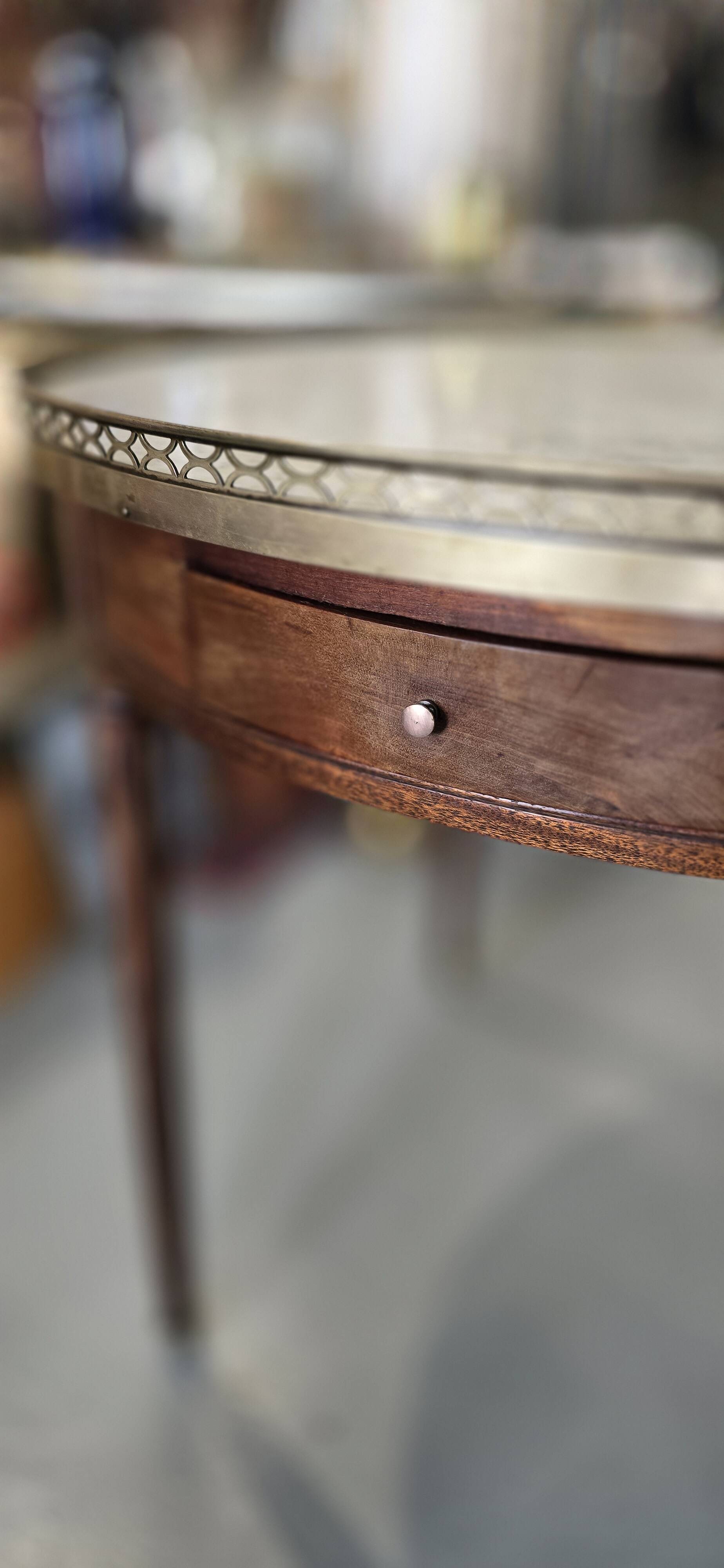 Louis XVI style bouillotte table in mahogany from the early 20th century