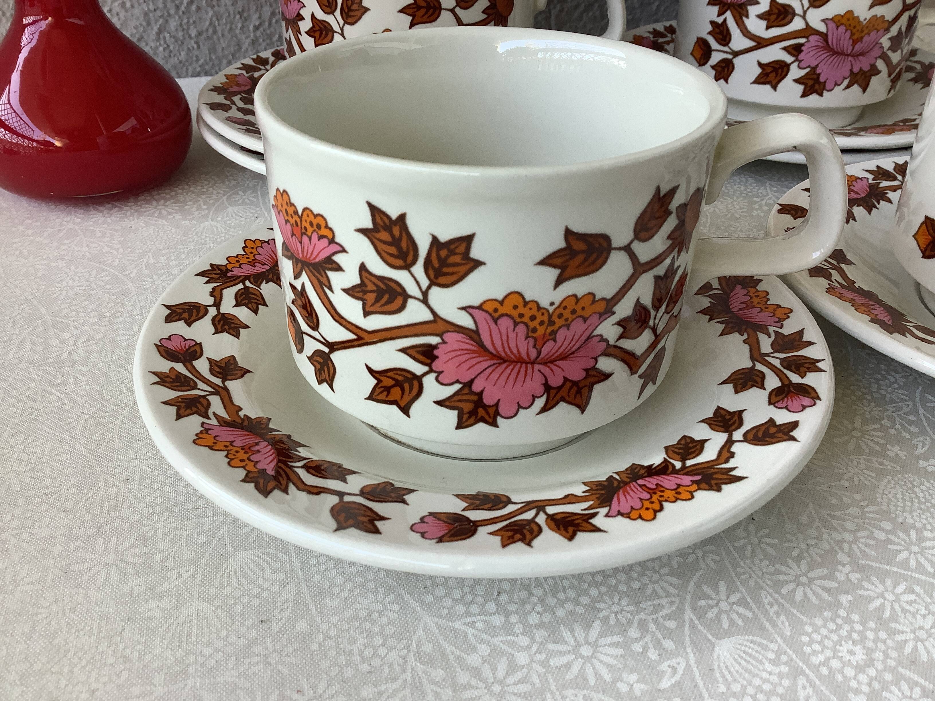 English teacups Staffordshire potteries LTD Ashley ironstone