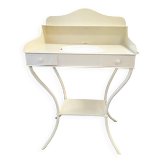 Ancienne table de toilette
