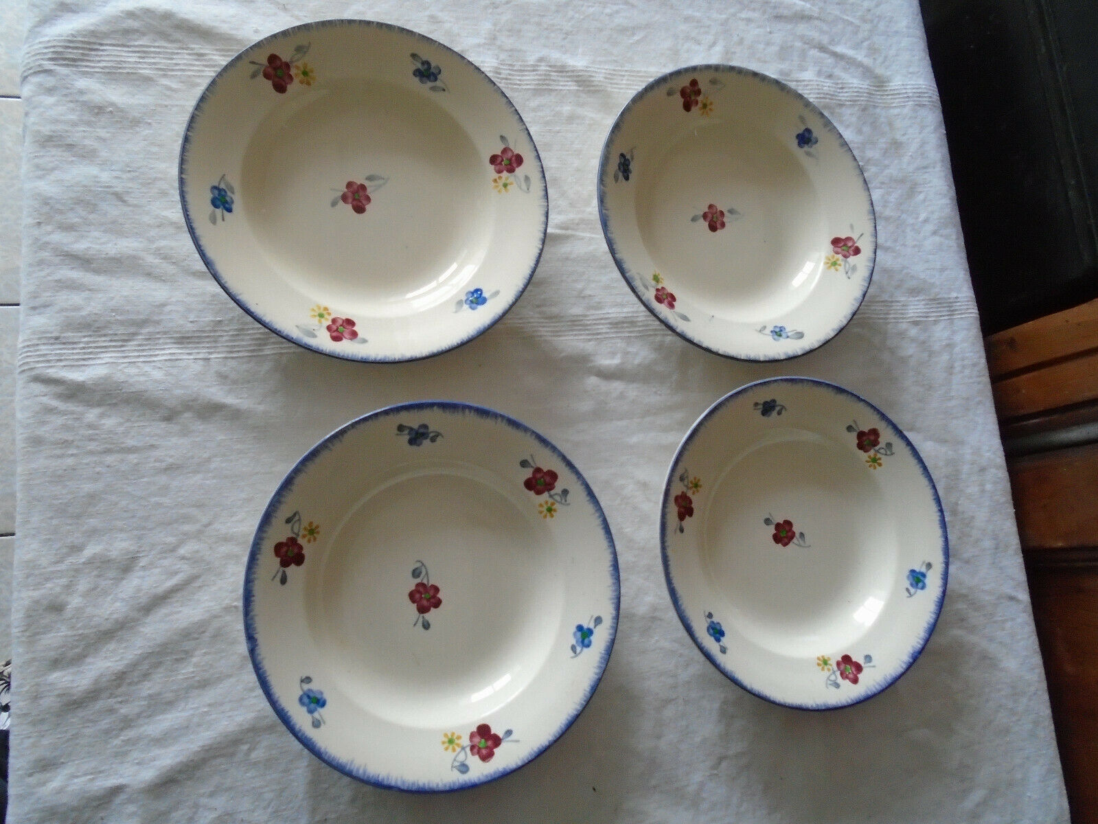 4 assiettes Mary Lou