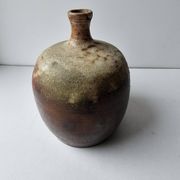 Vase boule en céramique signé Anthony Pitot