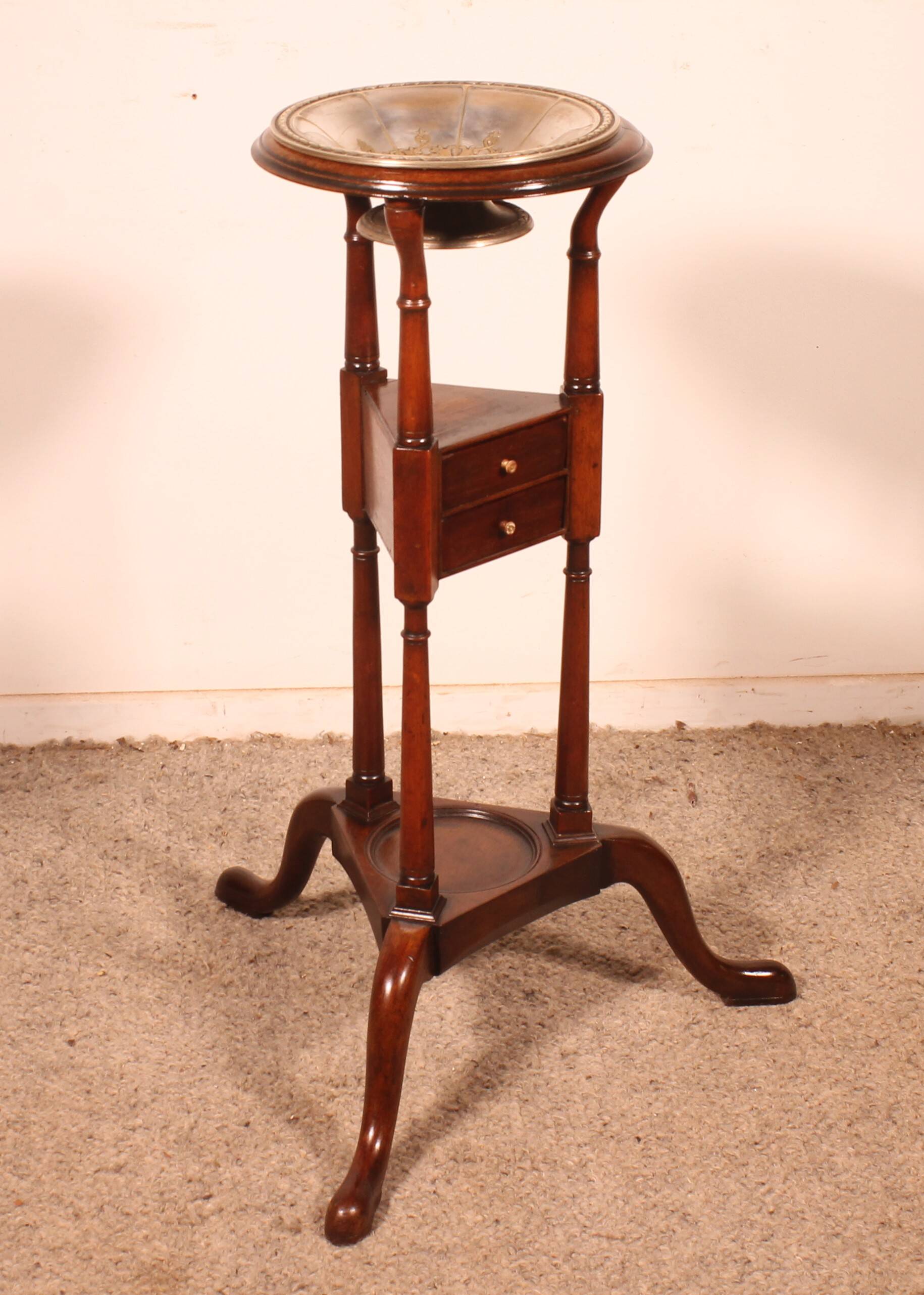 18th century mahogany barber's or pocket emptier