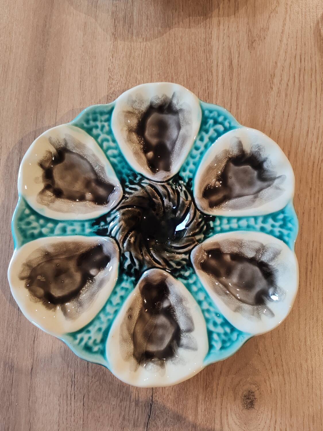 Moulins des loups oyster plate