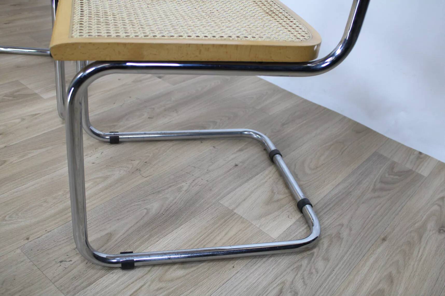 Cesca B32 chairs – Bauhaus design inspired by Marcel Breuer