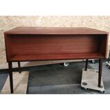 RV desk on compass feet
