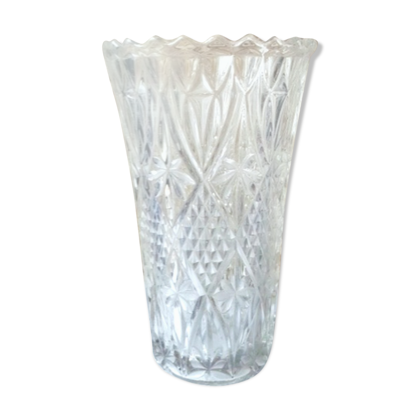Chiseled glass vase