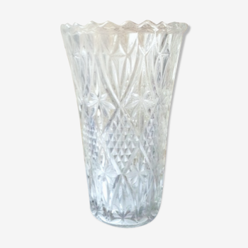 Vase en verre ciselé