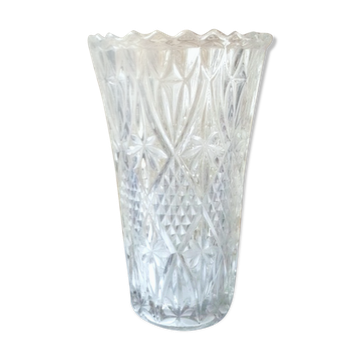 Vase en verre ciselé