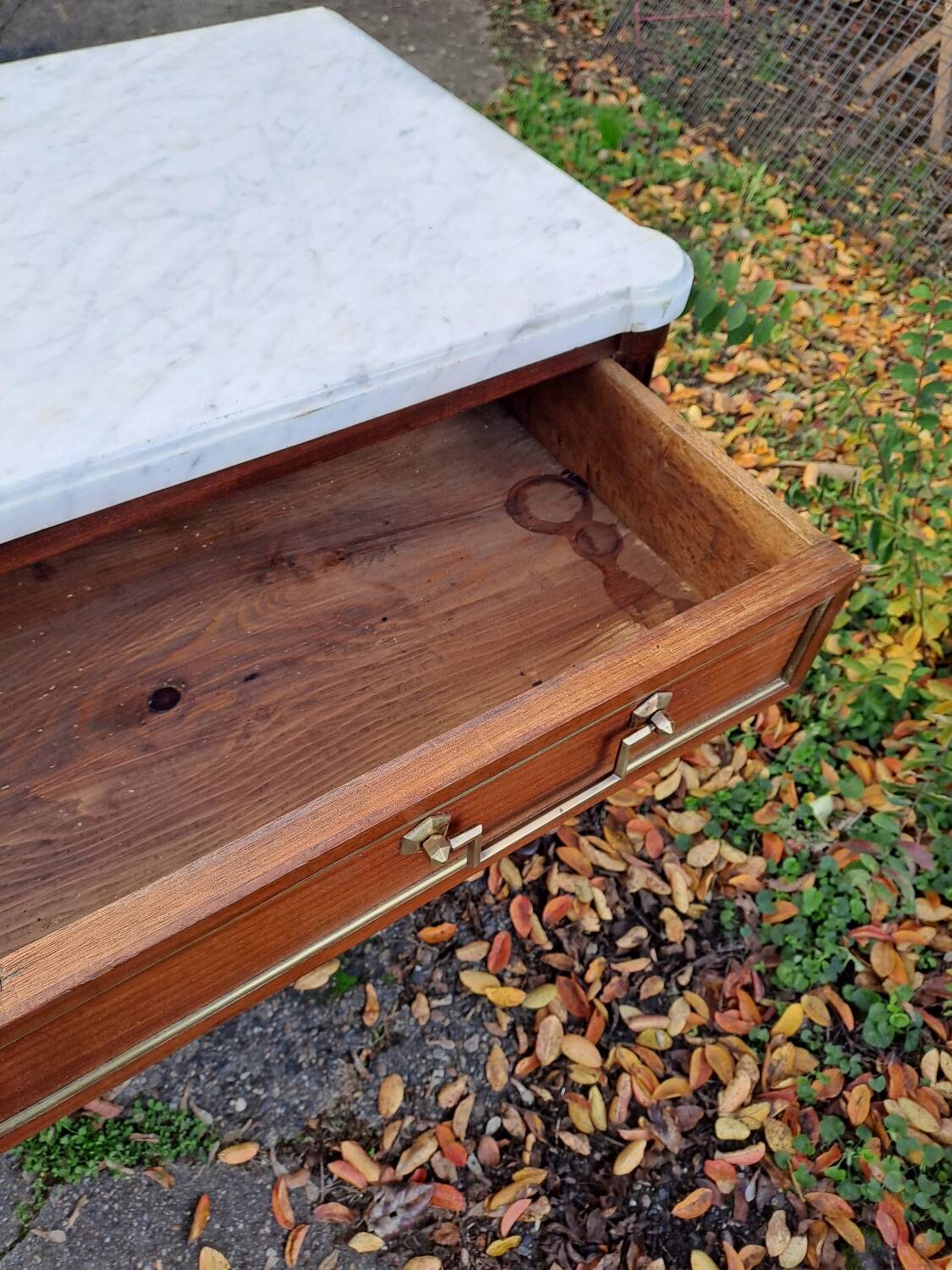 Louis XVI chest of drawers, mahogany, late 18th century, early 19th century