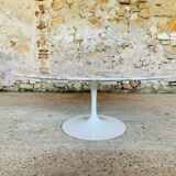 Eero Saarinen coffee table, oval, "Tulip" by Knoll International, circa 70's