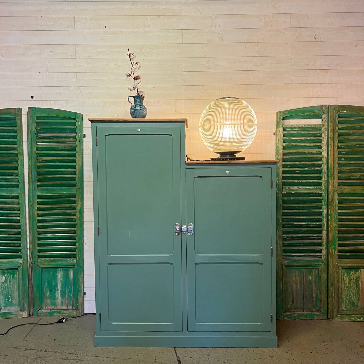 Workshop locker room