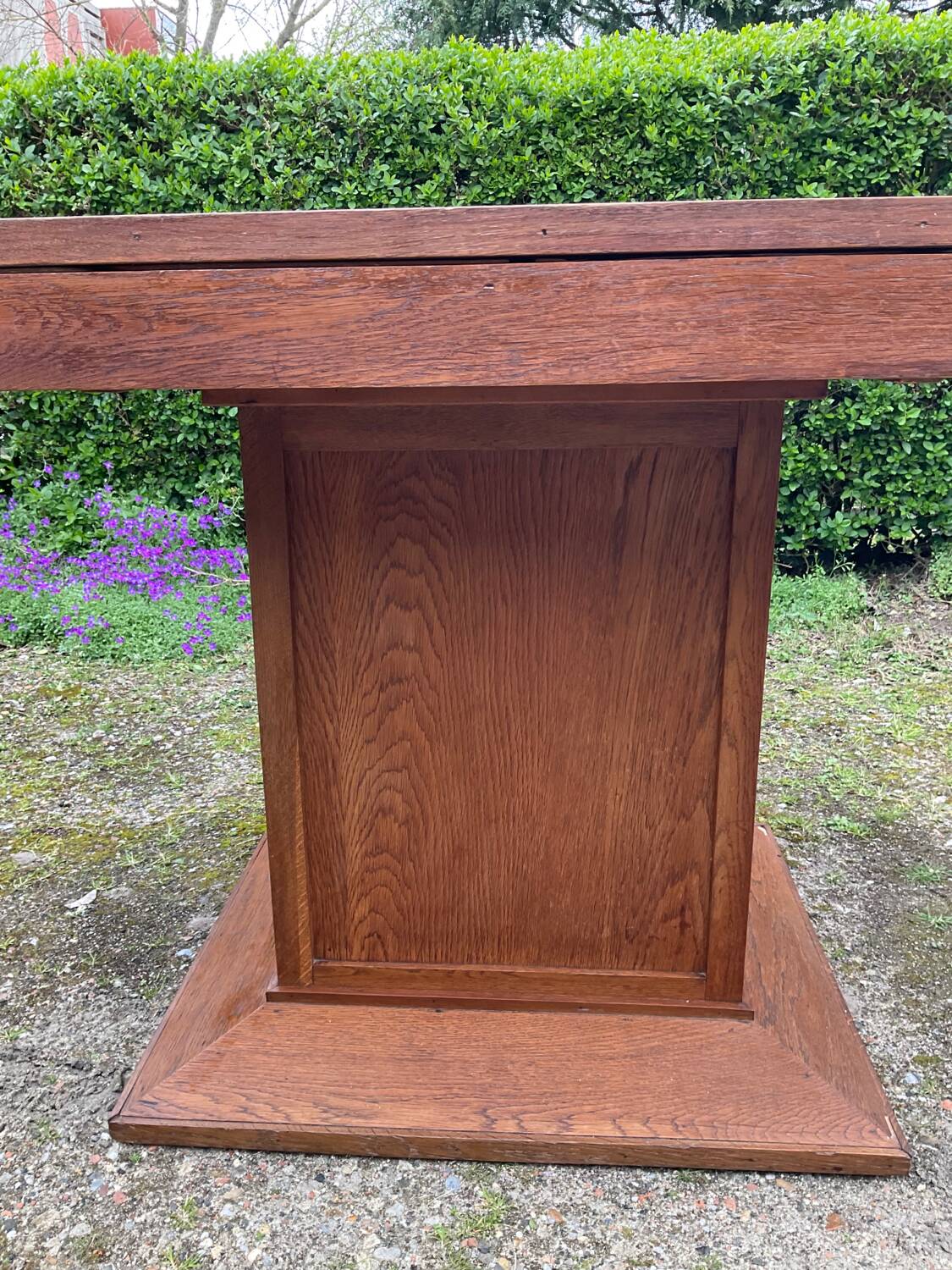 Art Deco dining table in wood and red Formica