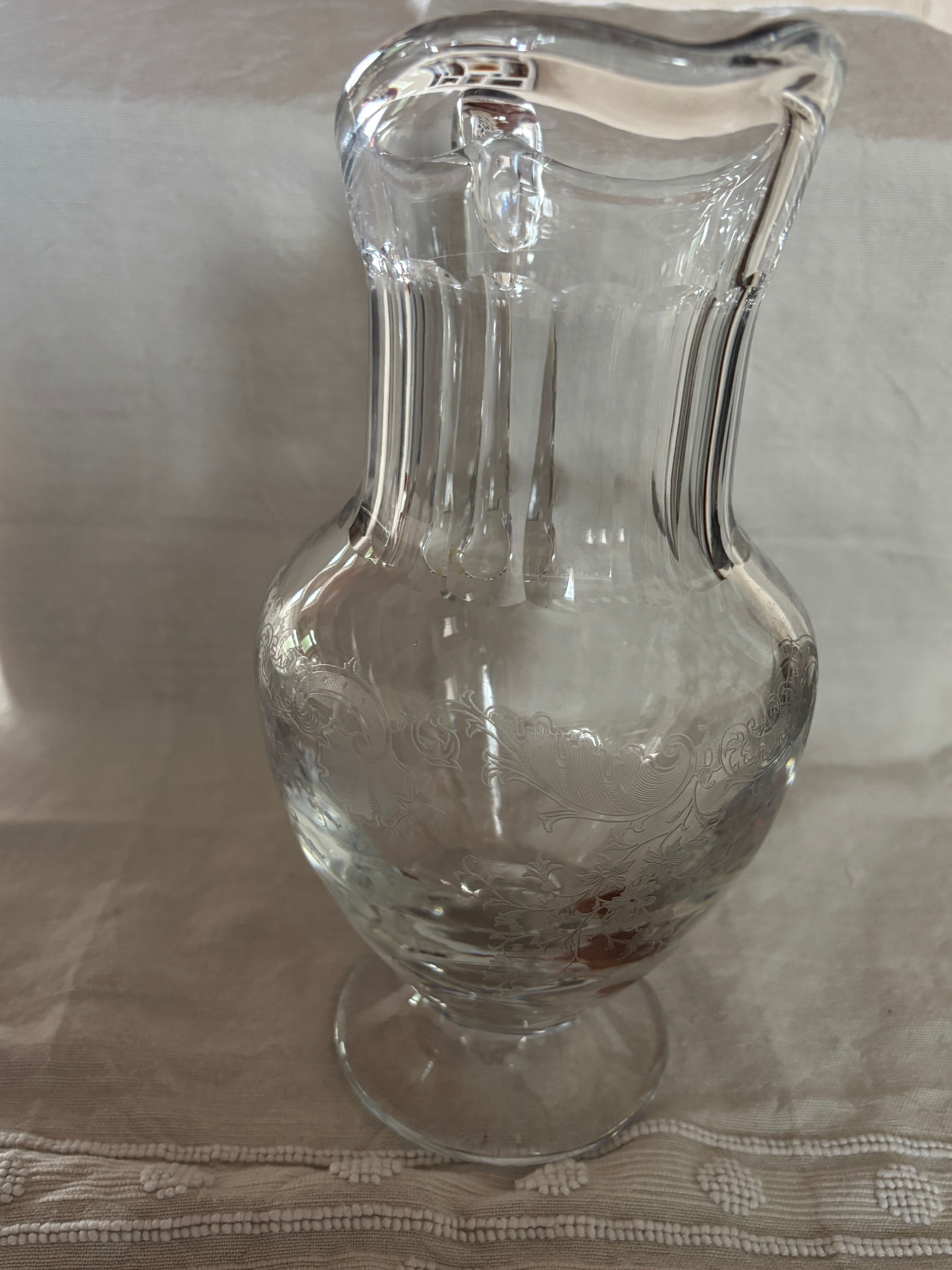 Crystal water jug by Saint-Louis signed – antique engraved service