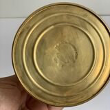 Brass spray