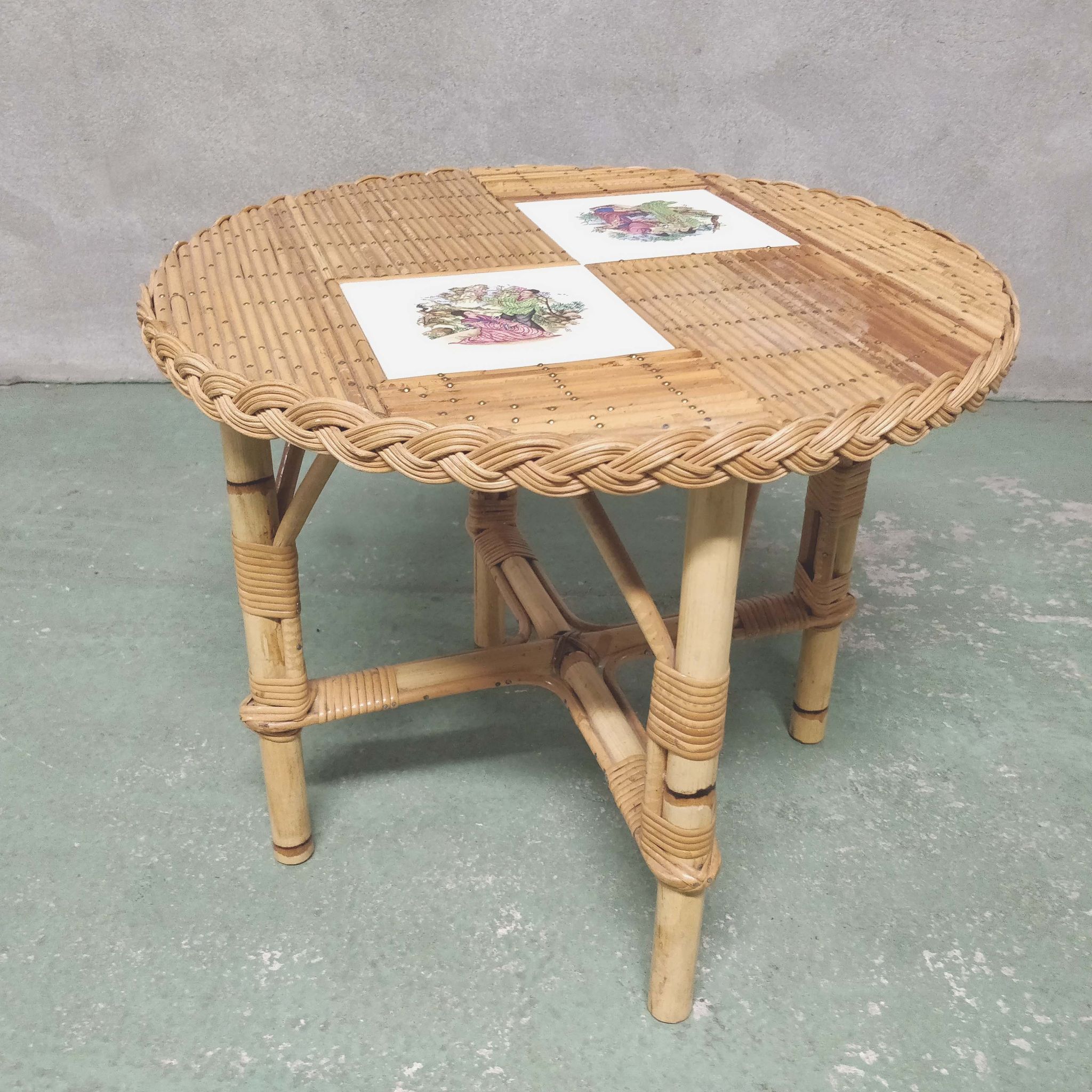 Round coffee table in japanese ceramic bamboo rattan 1960