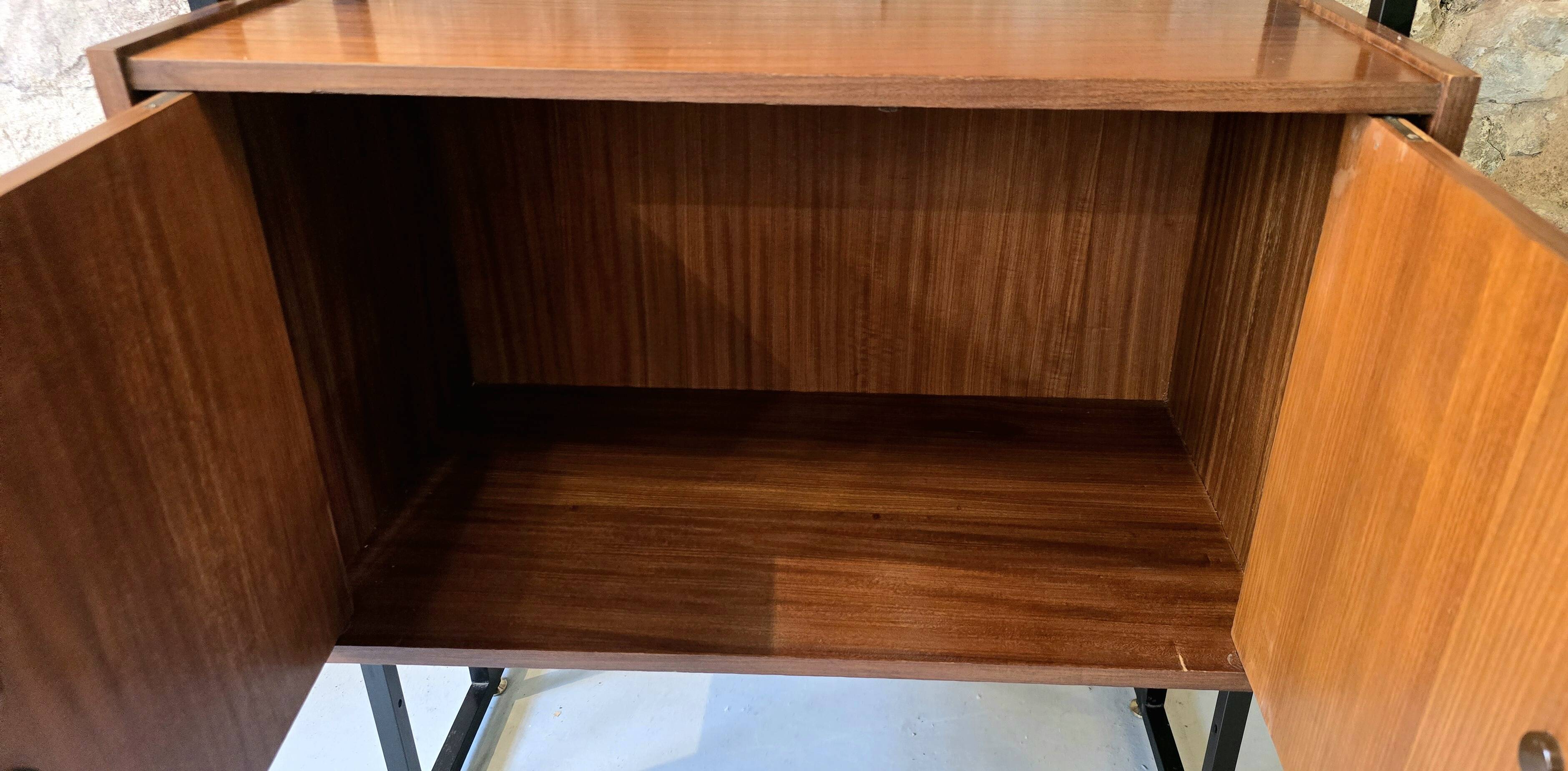 Vintage modernist bookcase/shelf (1950s-60s)