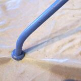 round outdoor table in ultramarine metal