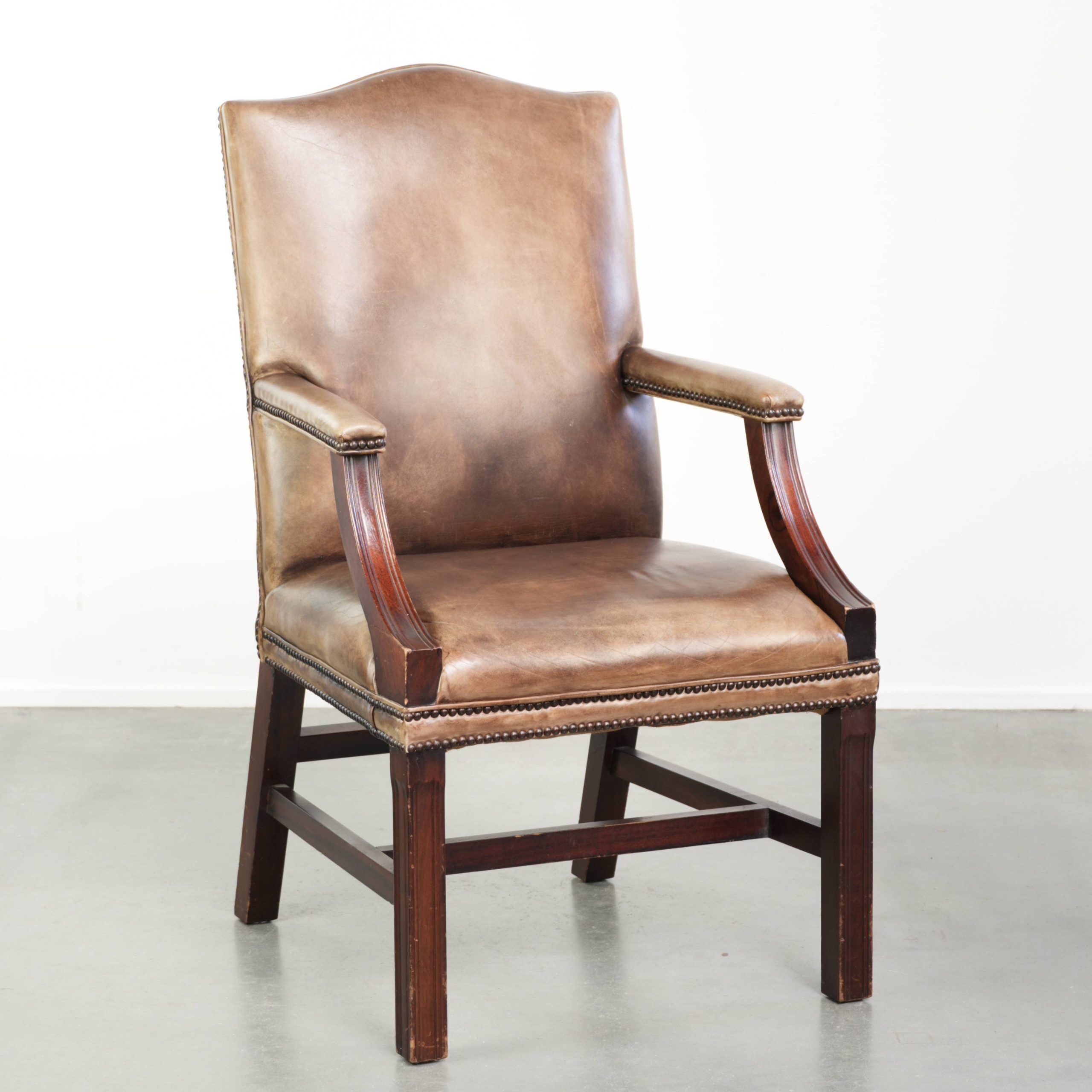 Chaise de bureau/chaise d'appoint Gainsborough en cuir de vache de style anglais du 20e siècle