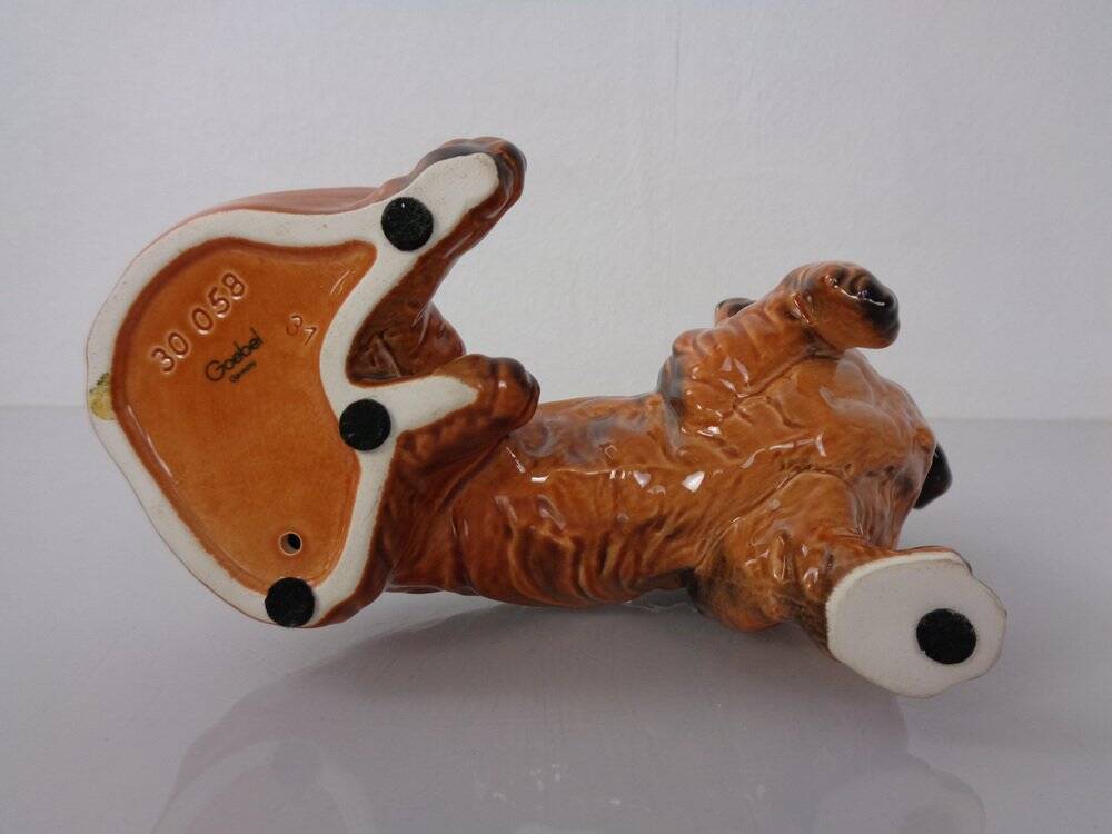 Porcelain Dachshund Figurine from Goebel, Germany, 1960s