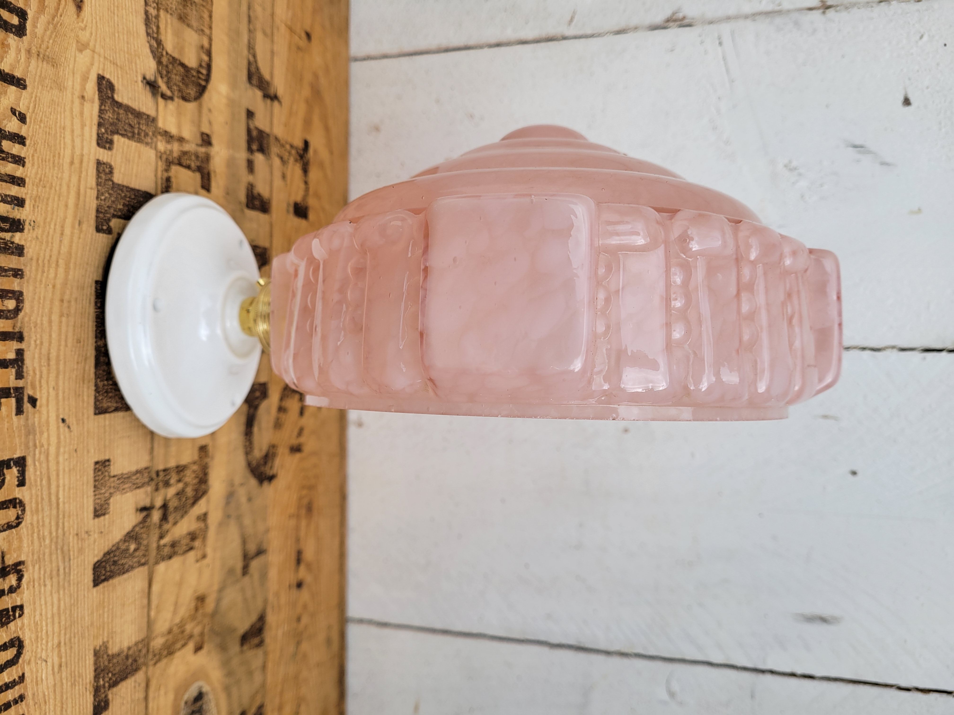 Clichy glass wall lighr
