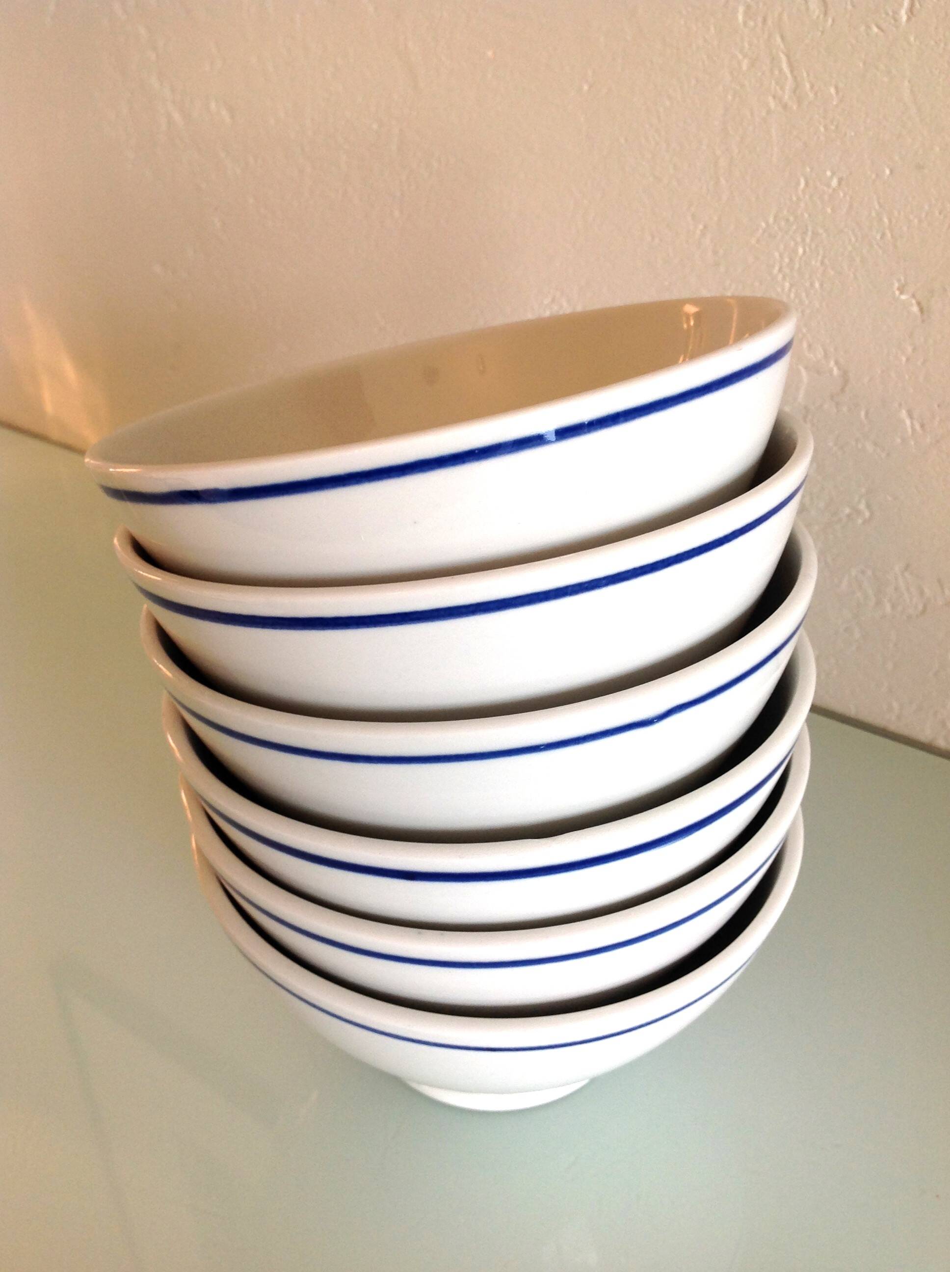 Set of six white bowls with blue edging from the Sarreguemines faience factories / vintage 70s