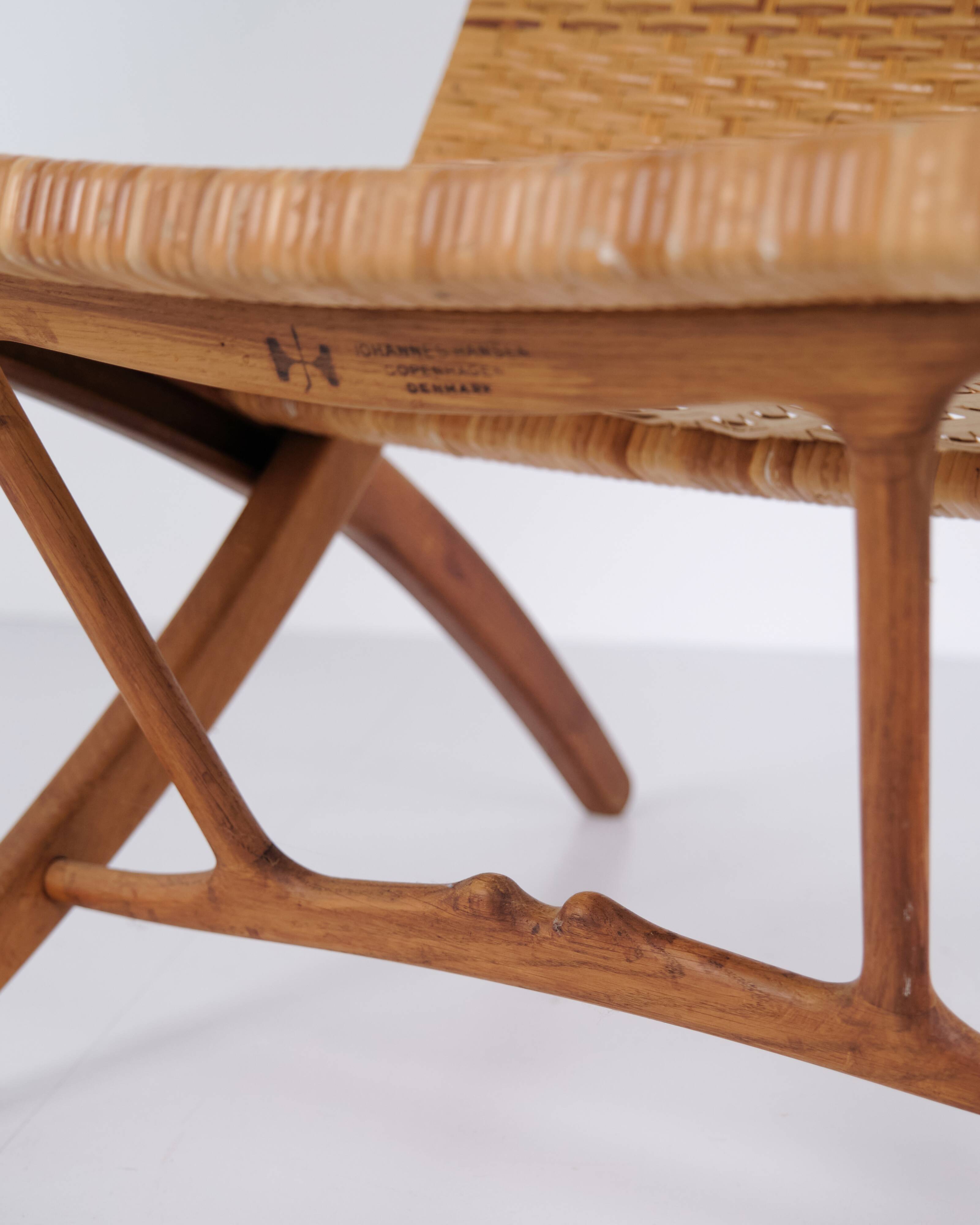 Armchair / folding chair – model JH 512 “The Fireplace Chair” – patinated oak – original cane – Hans J. Wegner – Johannes Hansen – 1950s